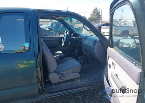 1998 Toyota Tacoma from USA, damaged, VIN 4TAWM72N7WZ063967